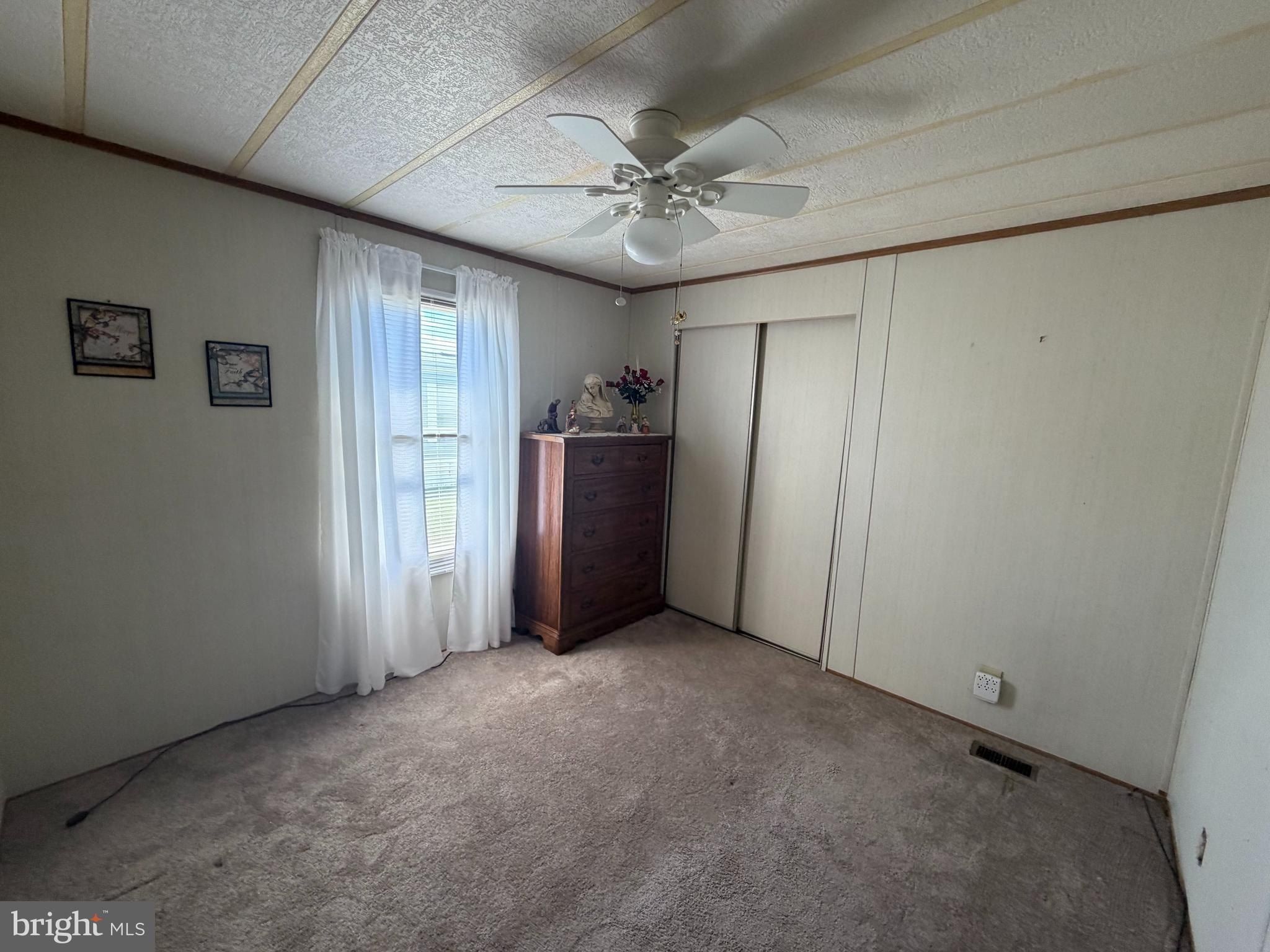 65 Kathy Lane. Wilmington, DE 19808