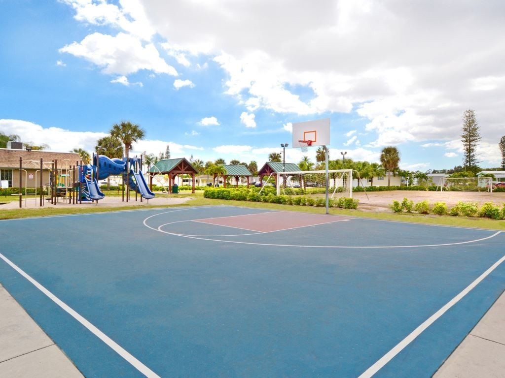 4540 Lucille Drive. Lake Worth, FL 33463