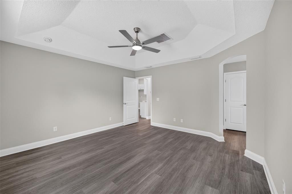 451632 Old Dixie Highway. Callahan, FL 32011