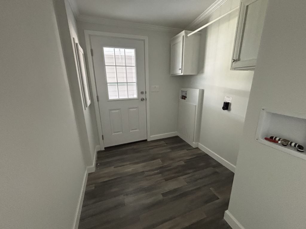 940 Roseau Avenue. Venice, FL 34285