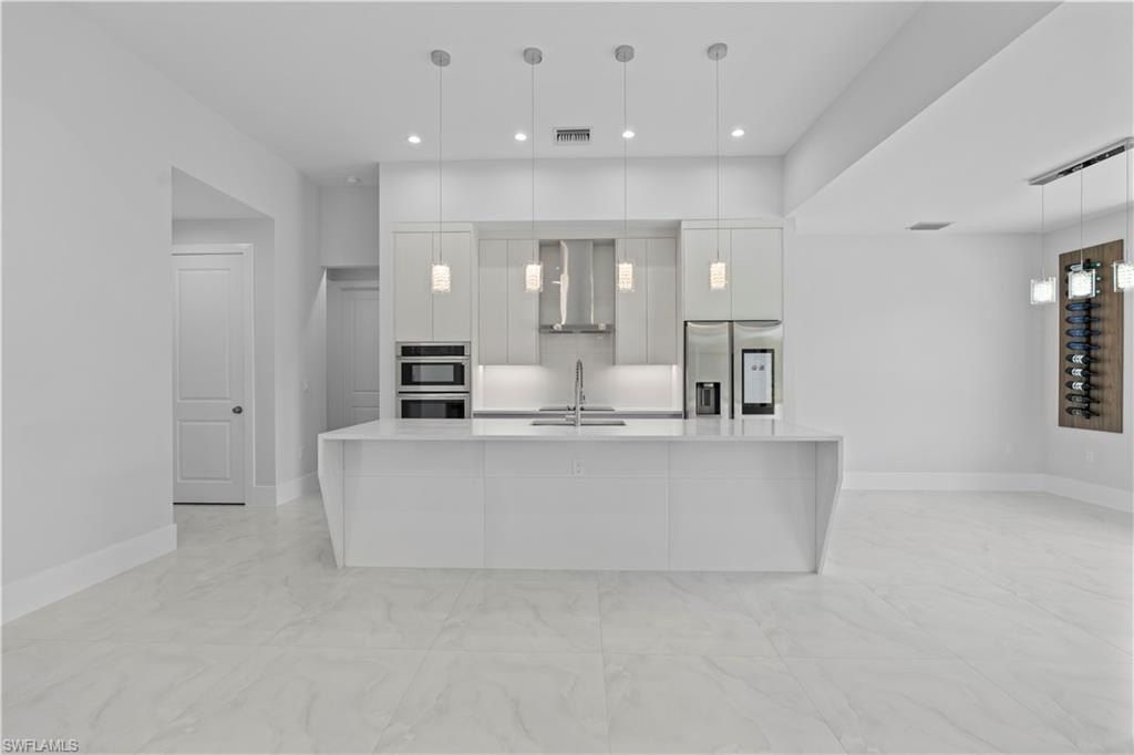 1745 Everglades Blvd S. Naples, FL 34117