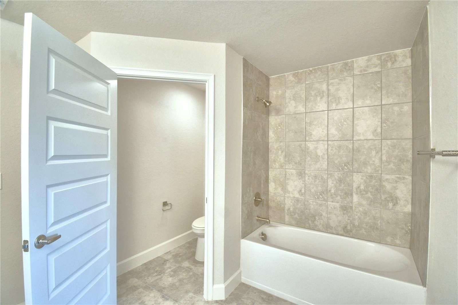 3524 Grumman Lane. Lakeland, FL 33810
