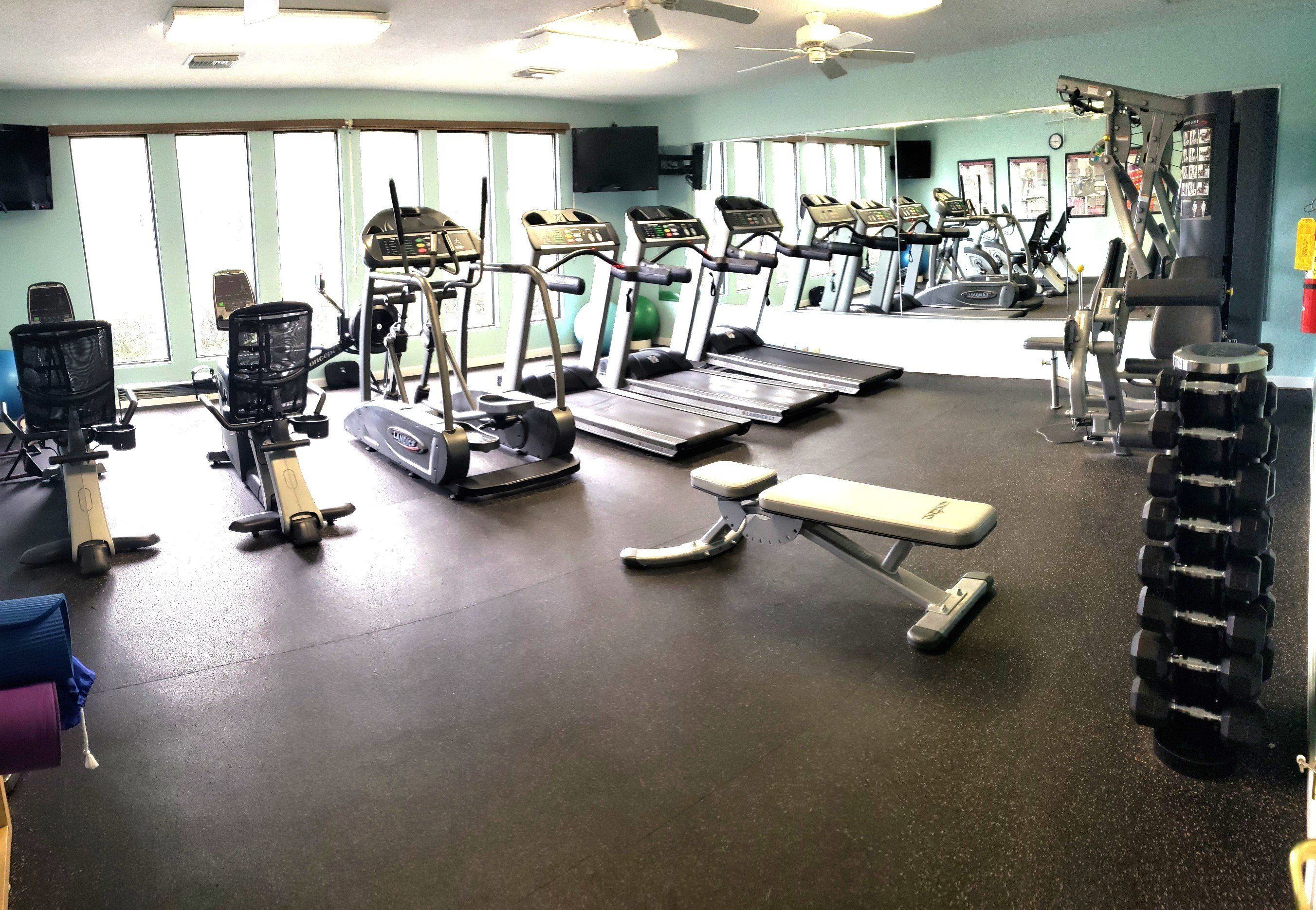 7322 Harbor View Drive. Leesburg, FL 34788
