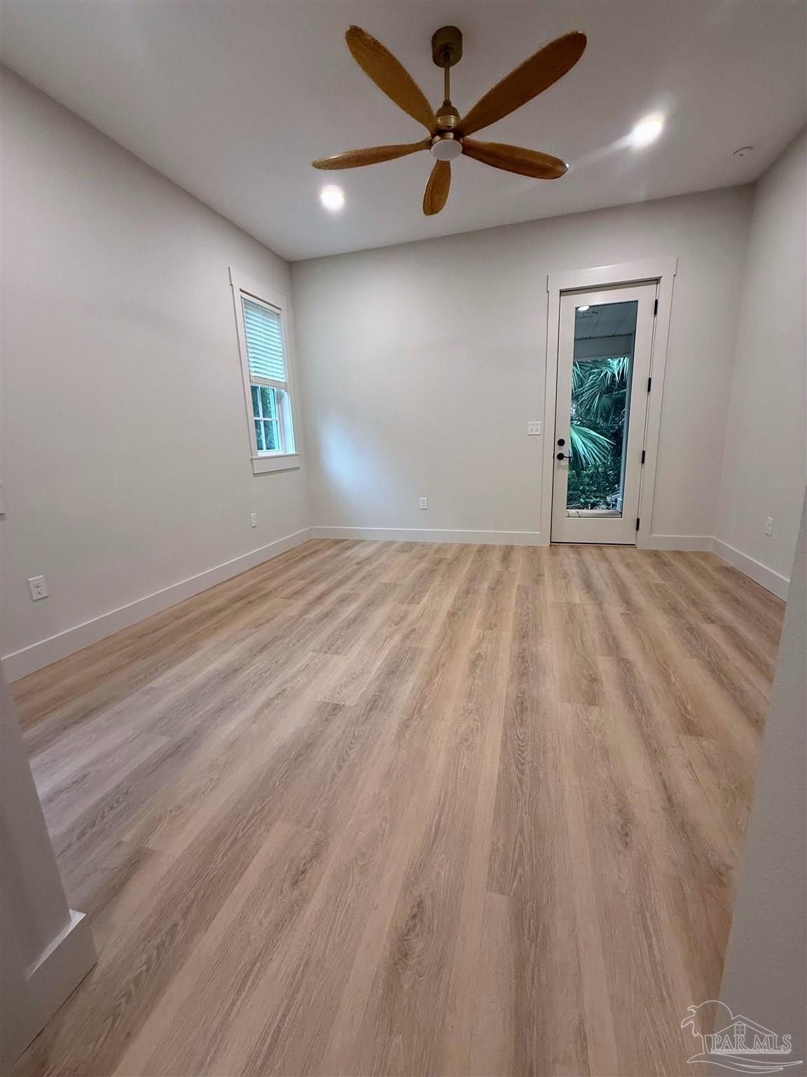 217 N Barcelona. Pensacola, FL 32502