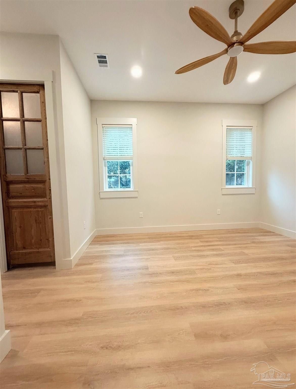 217 N Barcelona. Pensacola, FL 32502