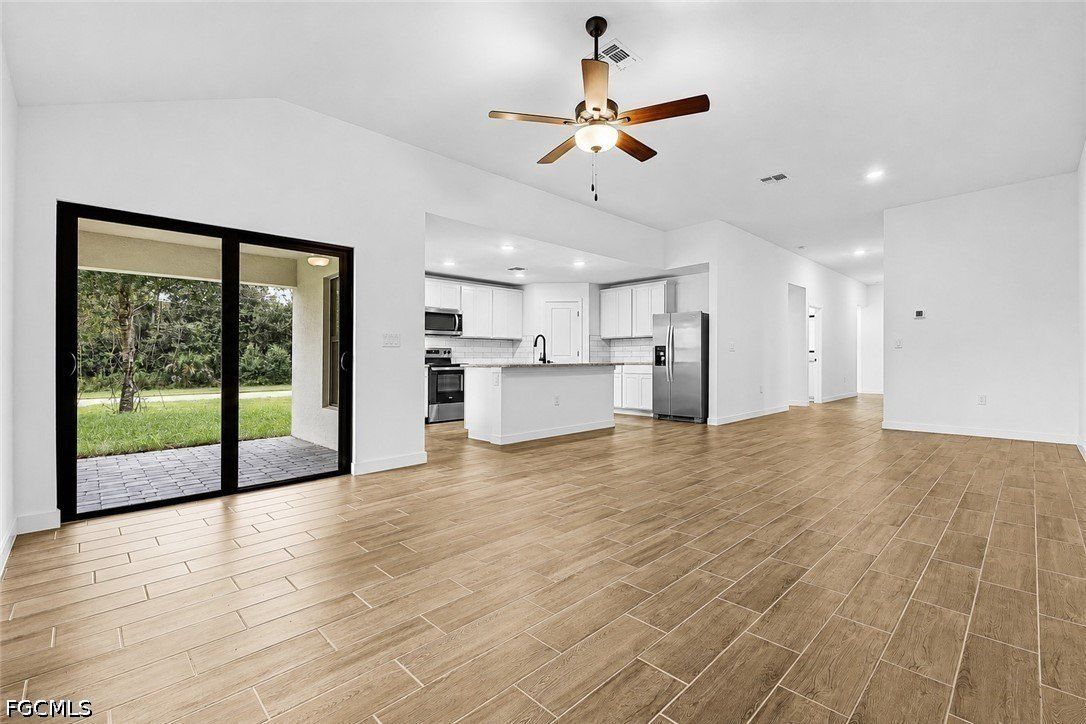 2314 Nw 26Th Place. Cape Coral, FL 33993