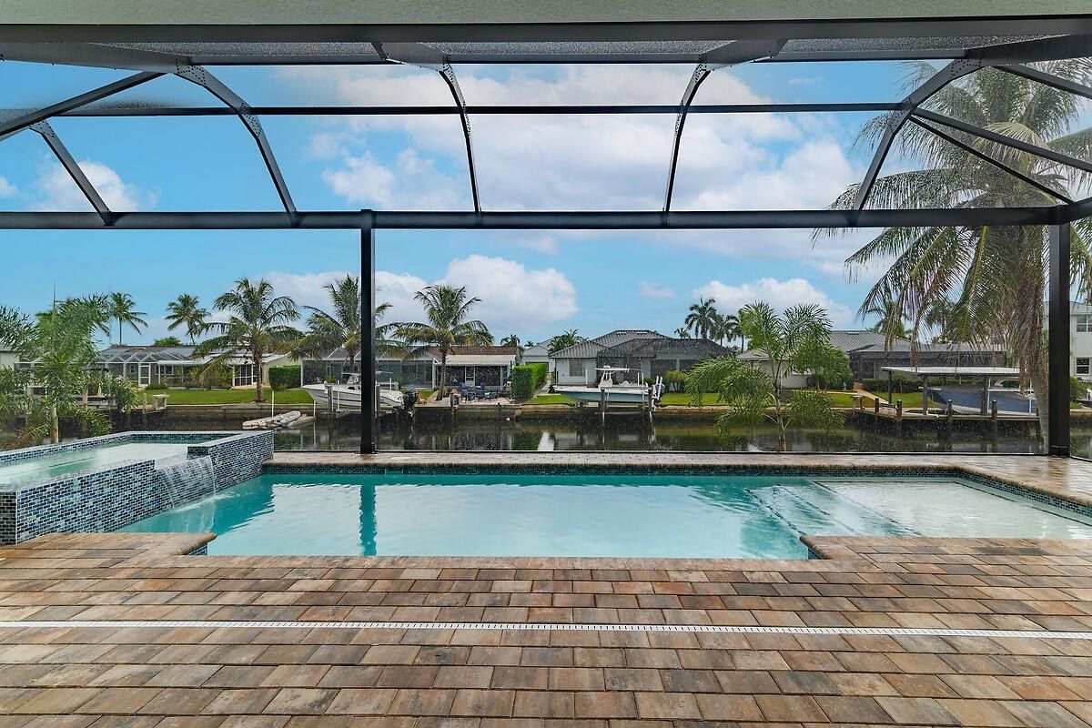 1528 Kingston Court. Marco Island, FL 34145