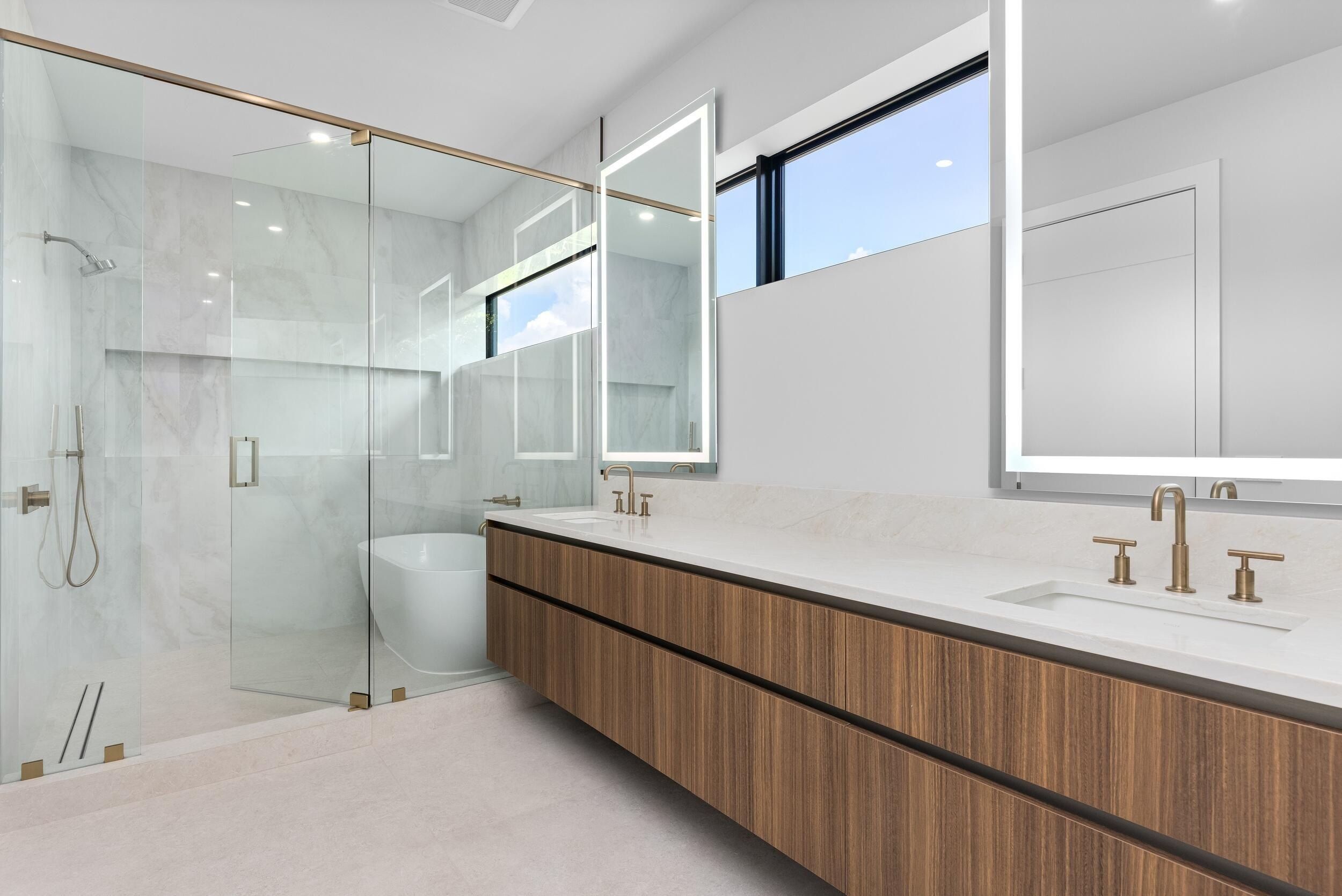 827 Se 2Nd Avenue. Delray Beach, FL 33483