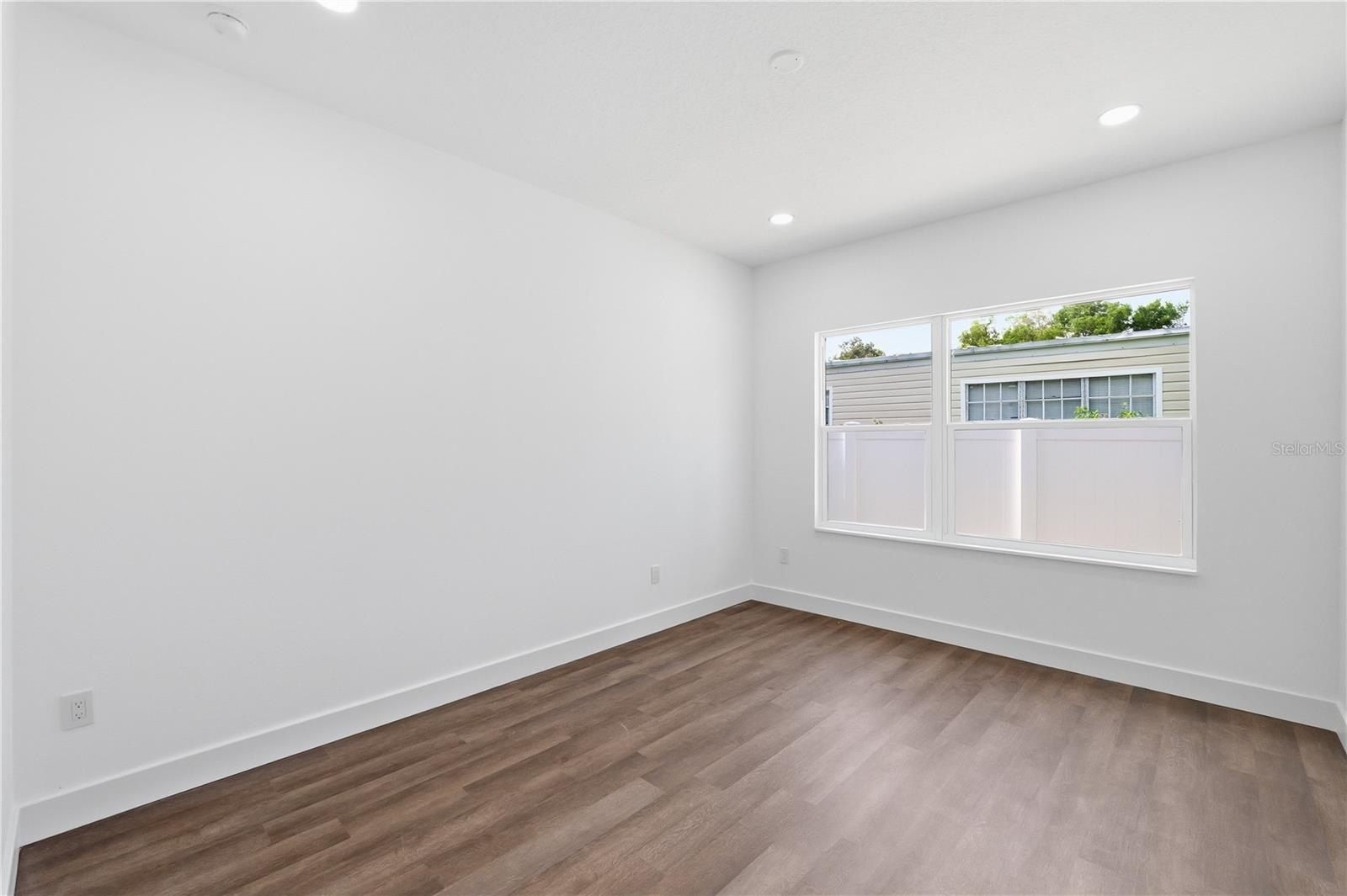 5111 68Th Street N. St Petersburg, FL 33709