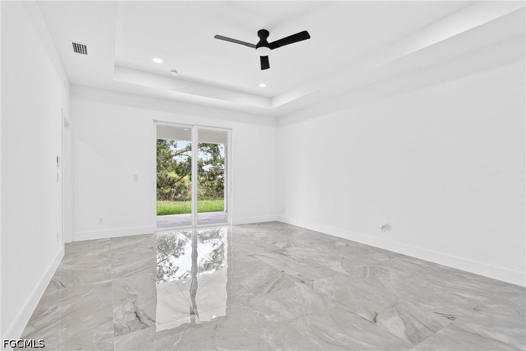 2117 Leda Avenue S. Lehigh Acres, FL 33973