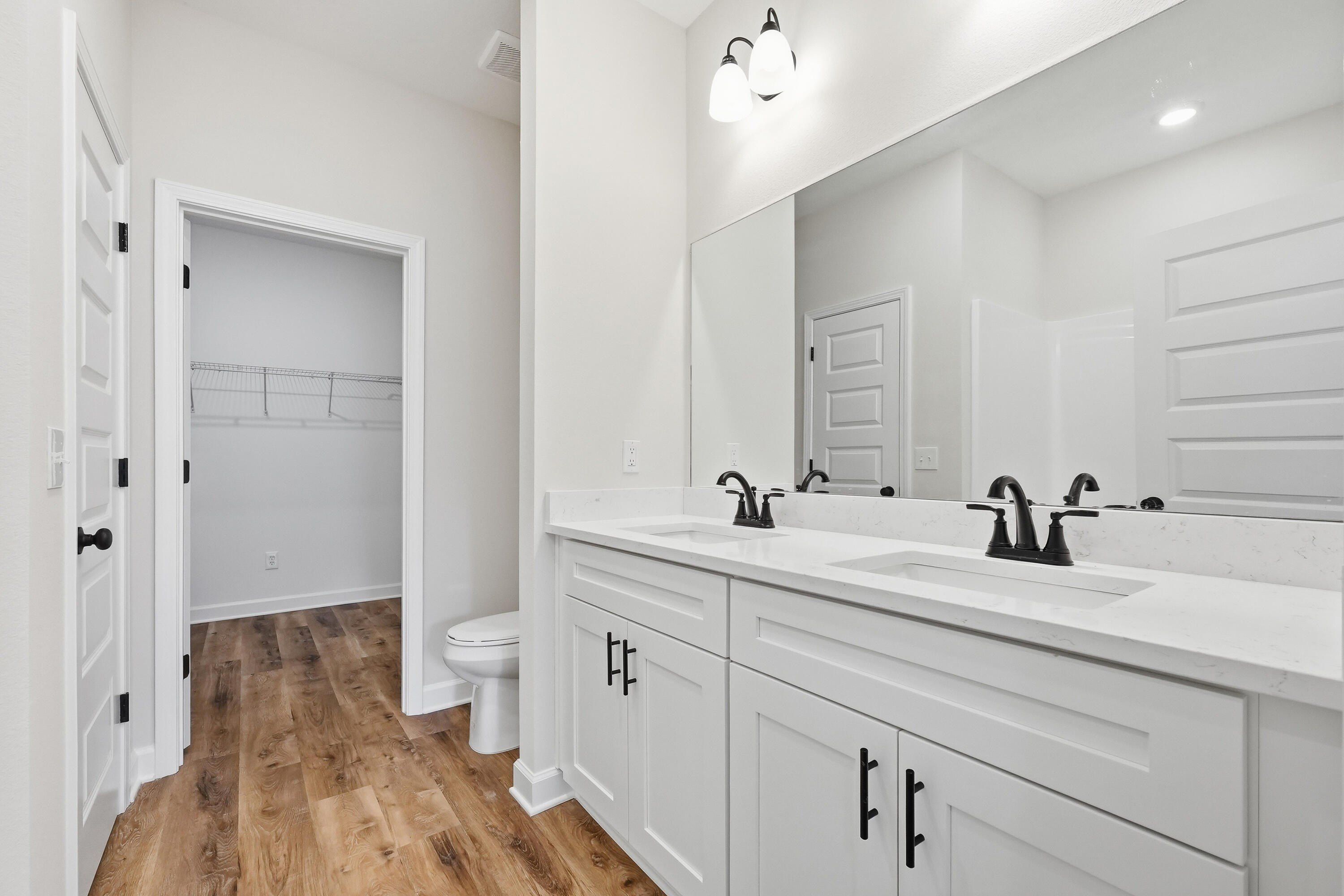3042 Crittenden Drive. Navarre, FL 32566