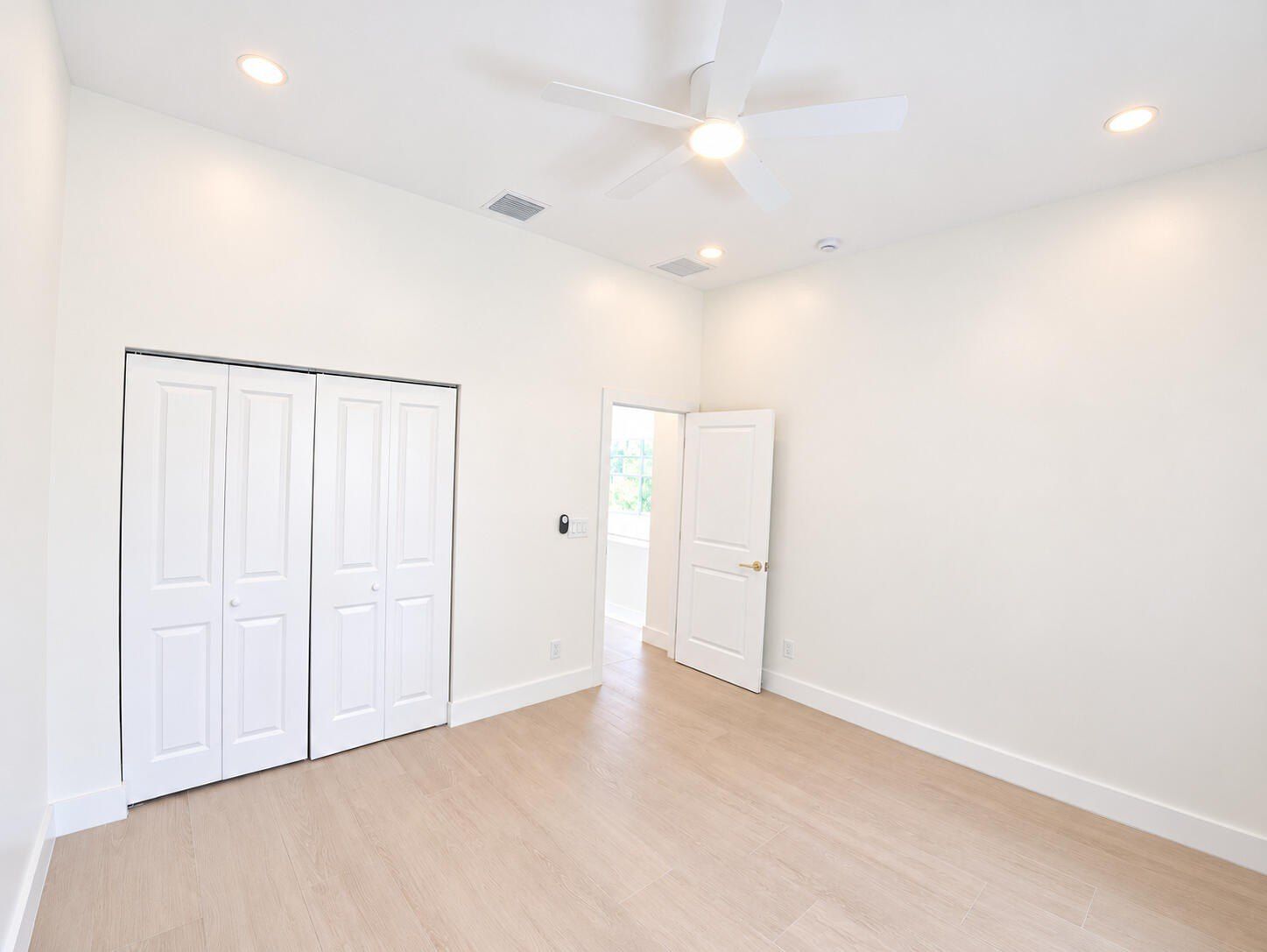 520 38Th Street. West Palm Beach, FL 33407