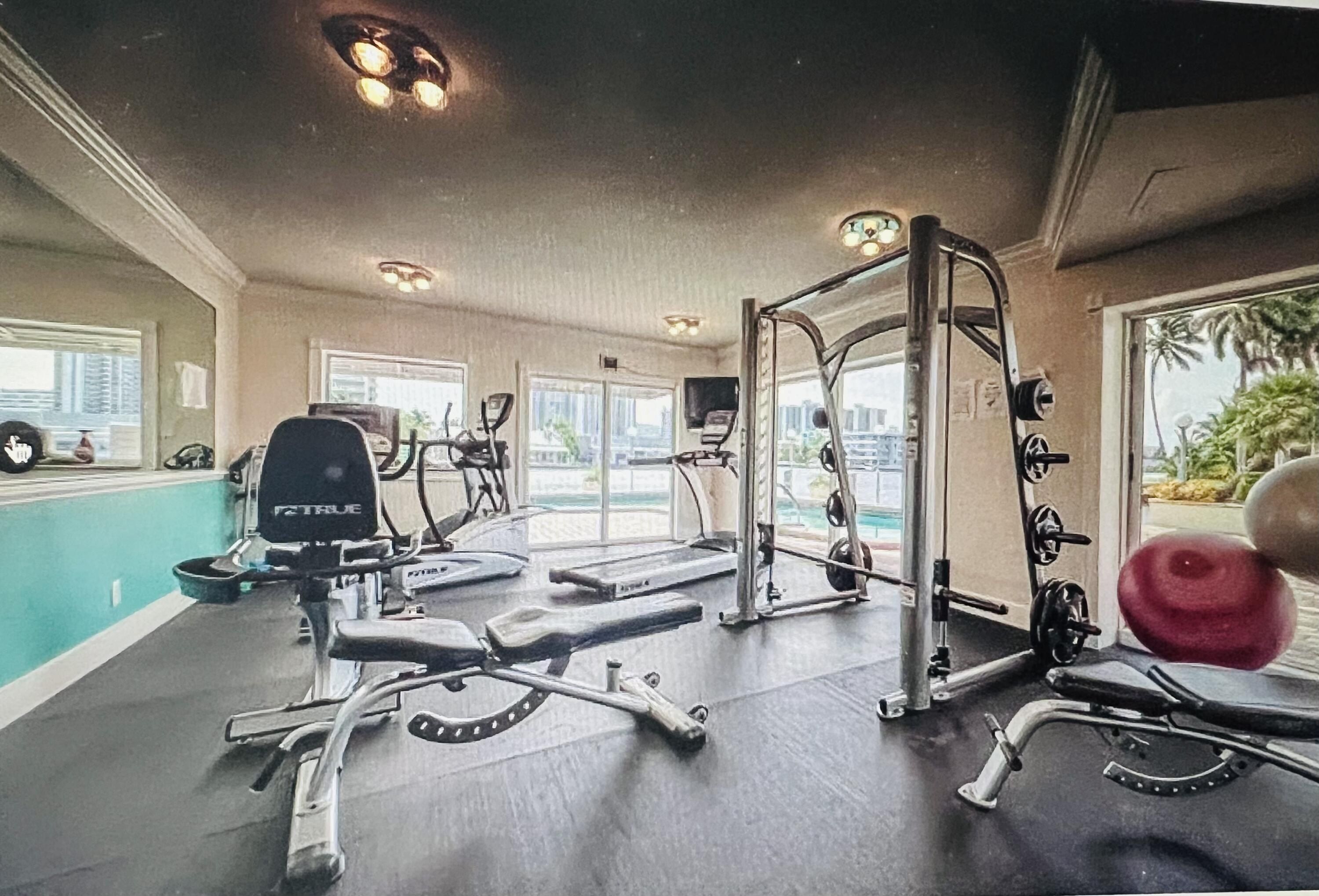 2900 Ne 30Th Street. Fort Lauderdale, FL 33306