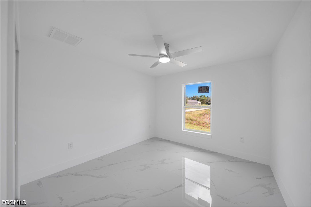 1021 Pilgrim Street E. Lehigh Acres, FL 33974