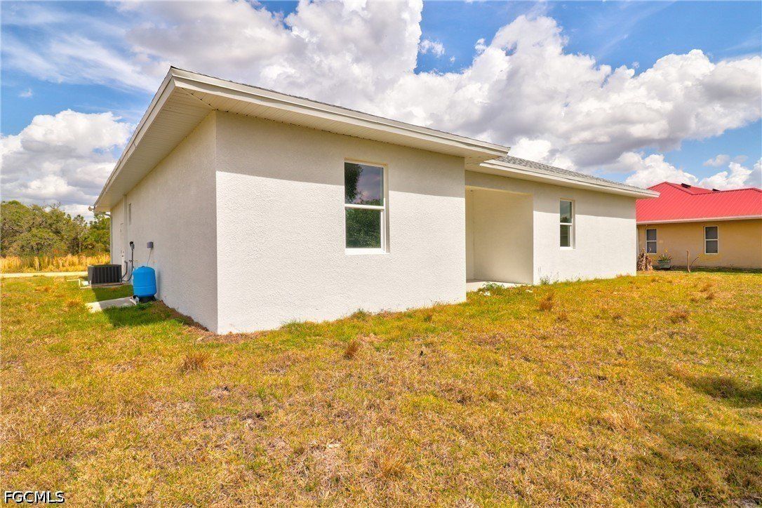 442 Mercedes Court. Lehigh Acres, FL 33972