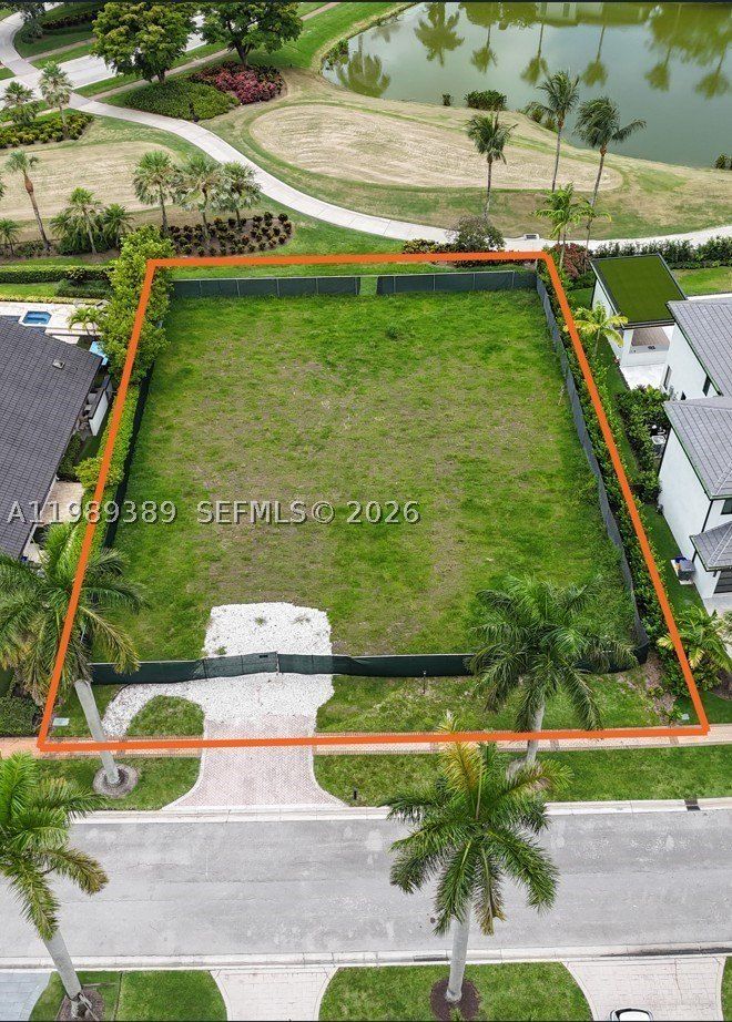 17591 Scarsdale Way. Boca Raton, FL 33496