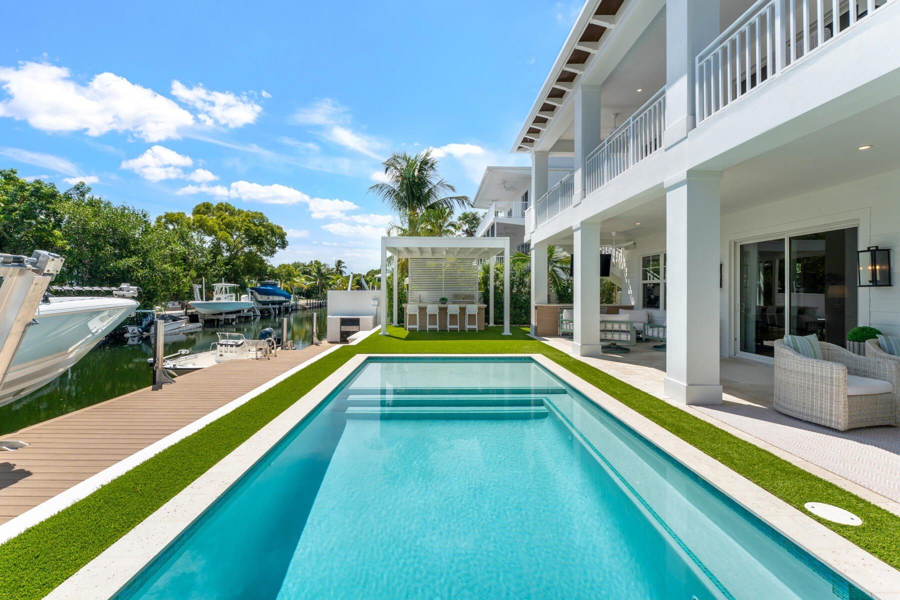 226 Navajo Street. Plantation Key, FL 33070