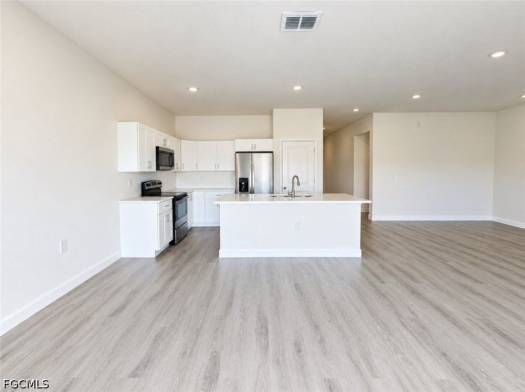 9024 E Justice Circle. Labelle, FL 33935