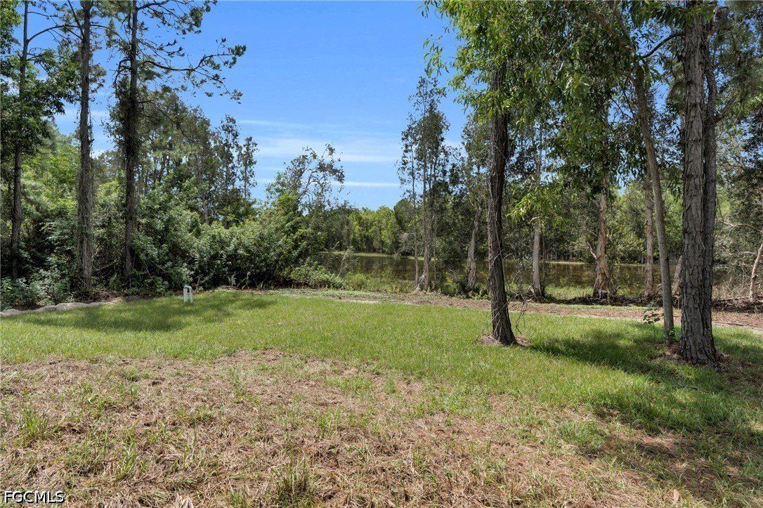 626 Dauphine Avenue S. Lehigh Acres, FL 33974