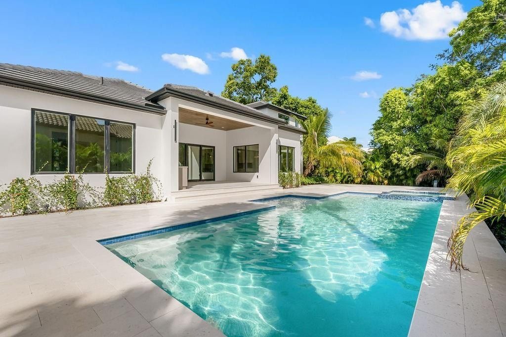 3360 Bayou Sound. Longboat Key, FL 34228
