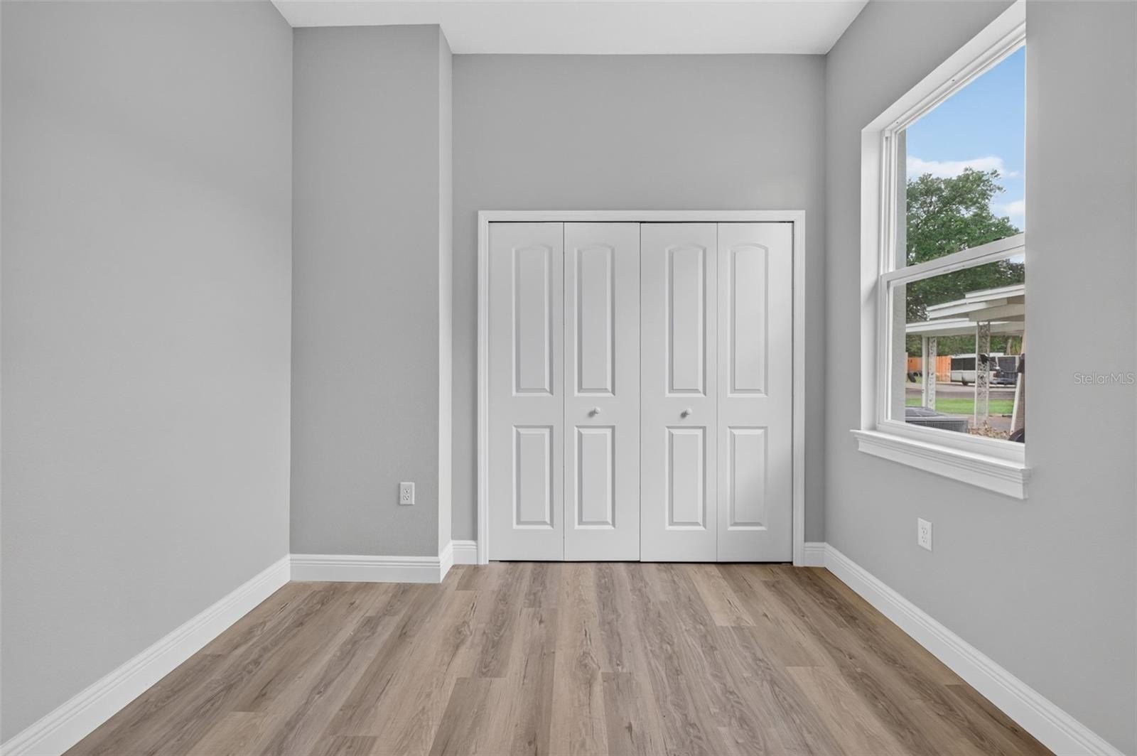 43 Samuel Street. Orlando, FL 32810