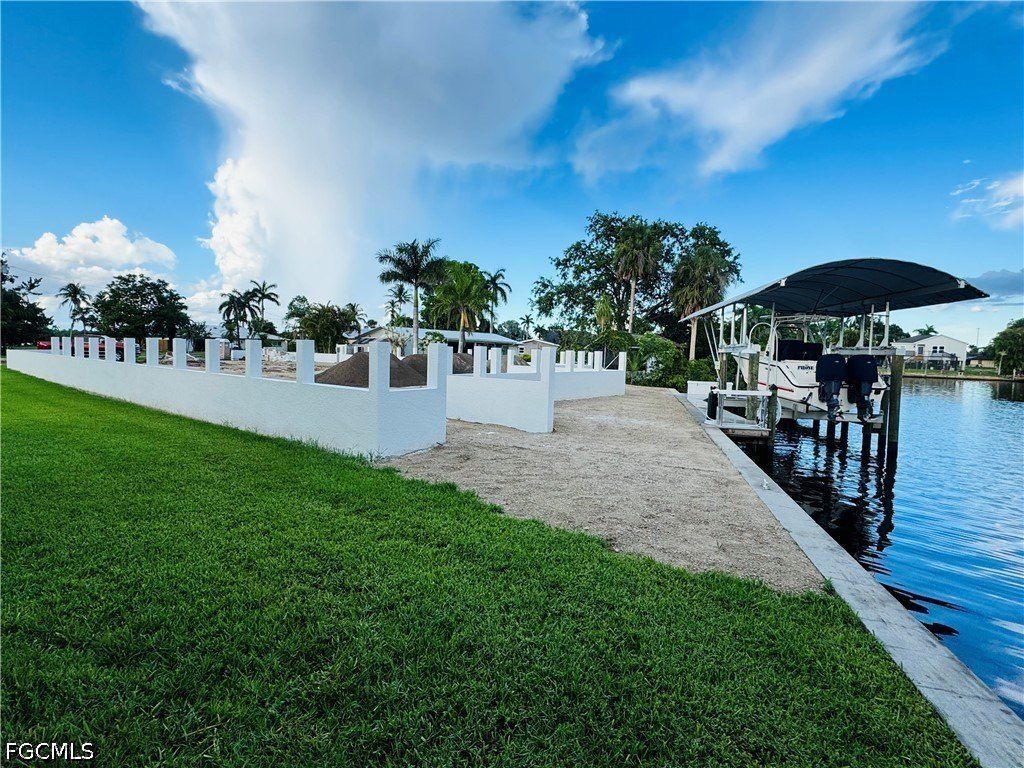 326 Shore Drive. Fort Myers, FL 33905