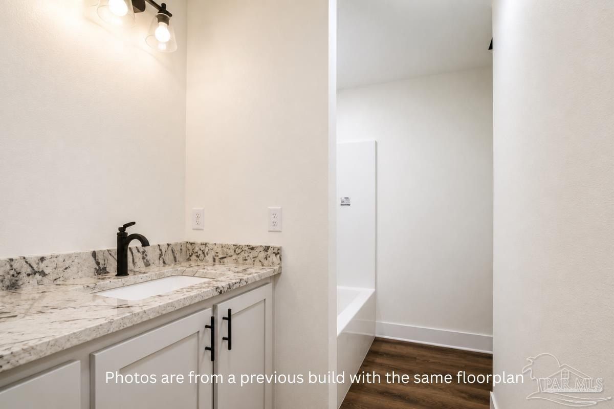 4068 Lancer St. Pace, FL 32571