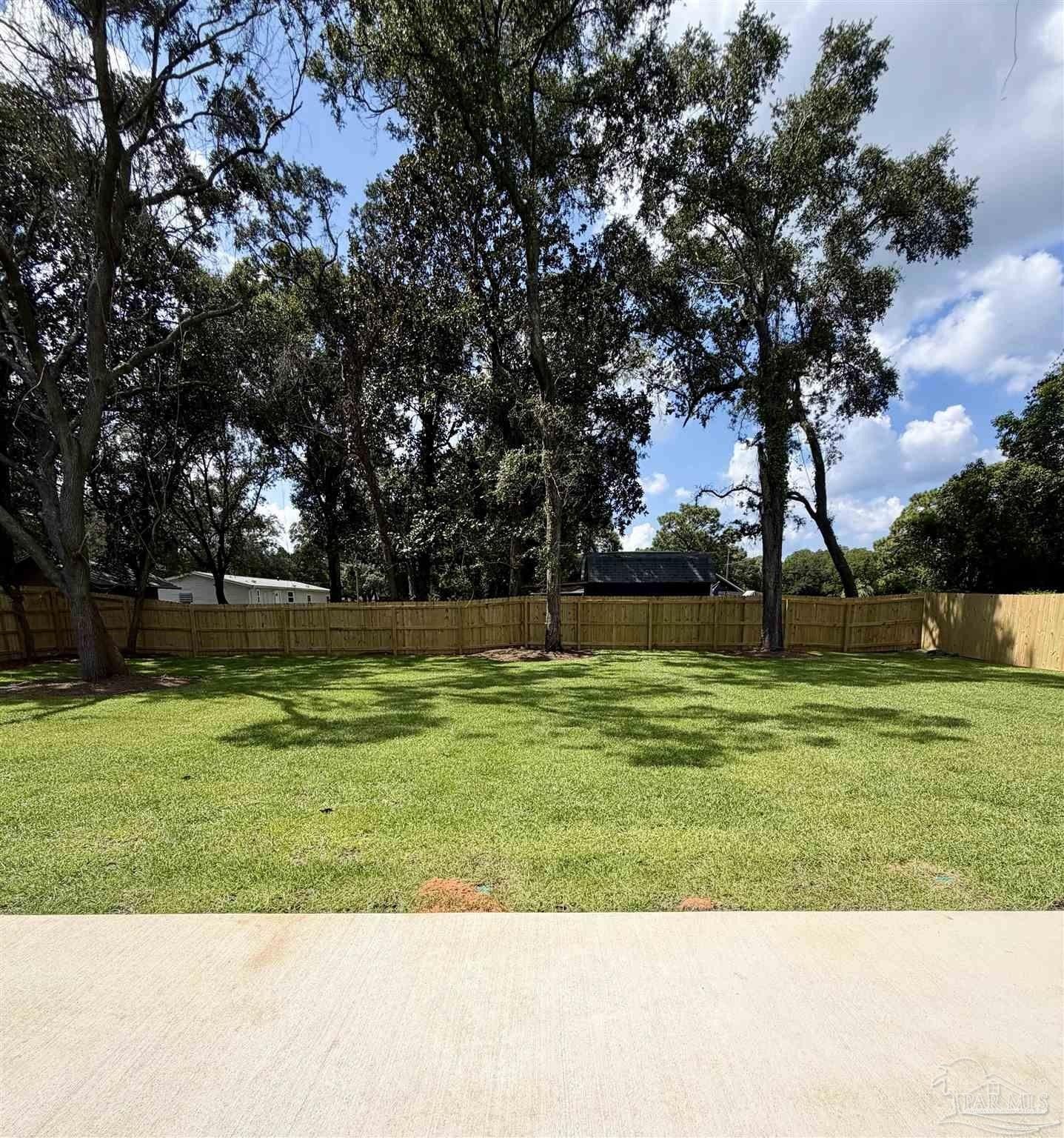 2003 Blakely Ave. Pensacola, FL 32507