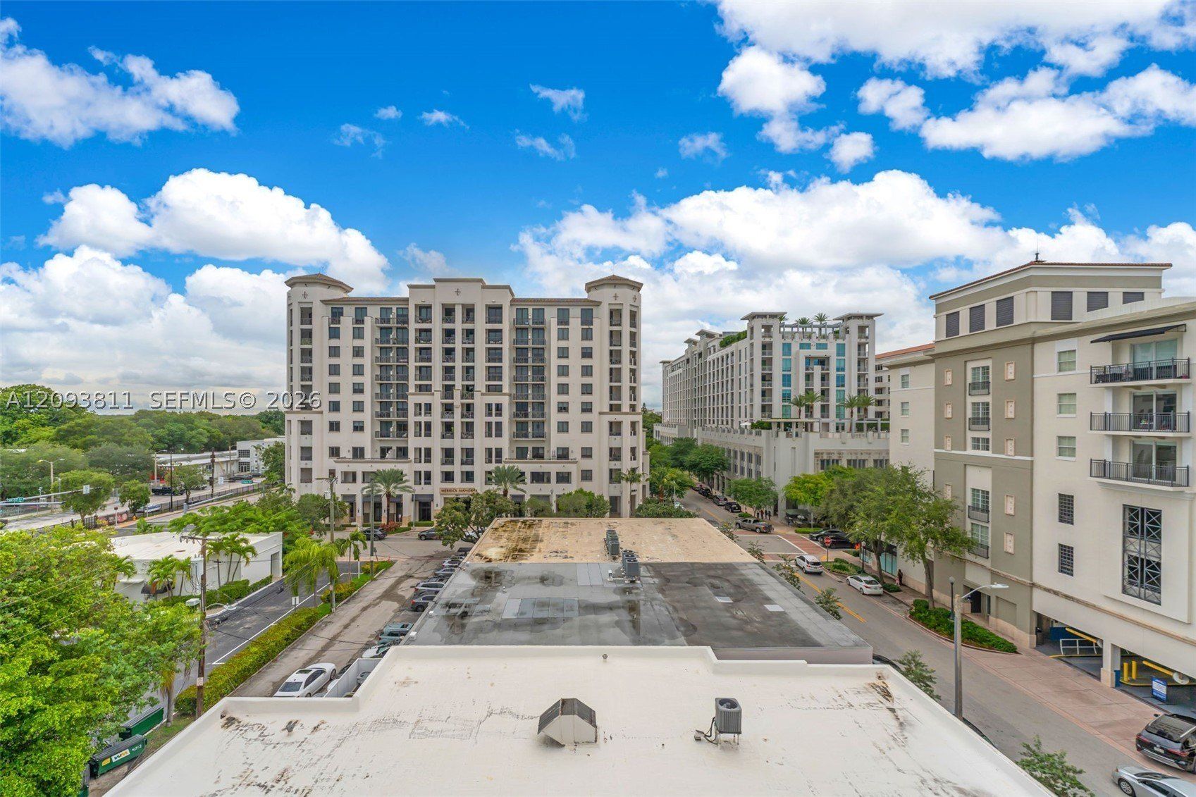 4220 Laguna. Coral Gables, FL 33146