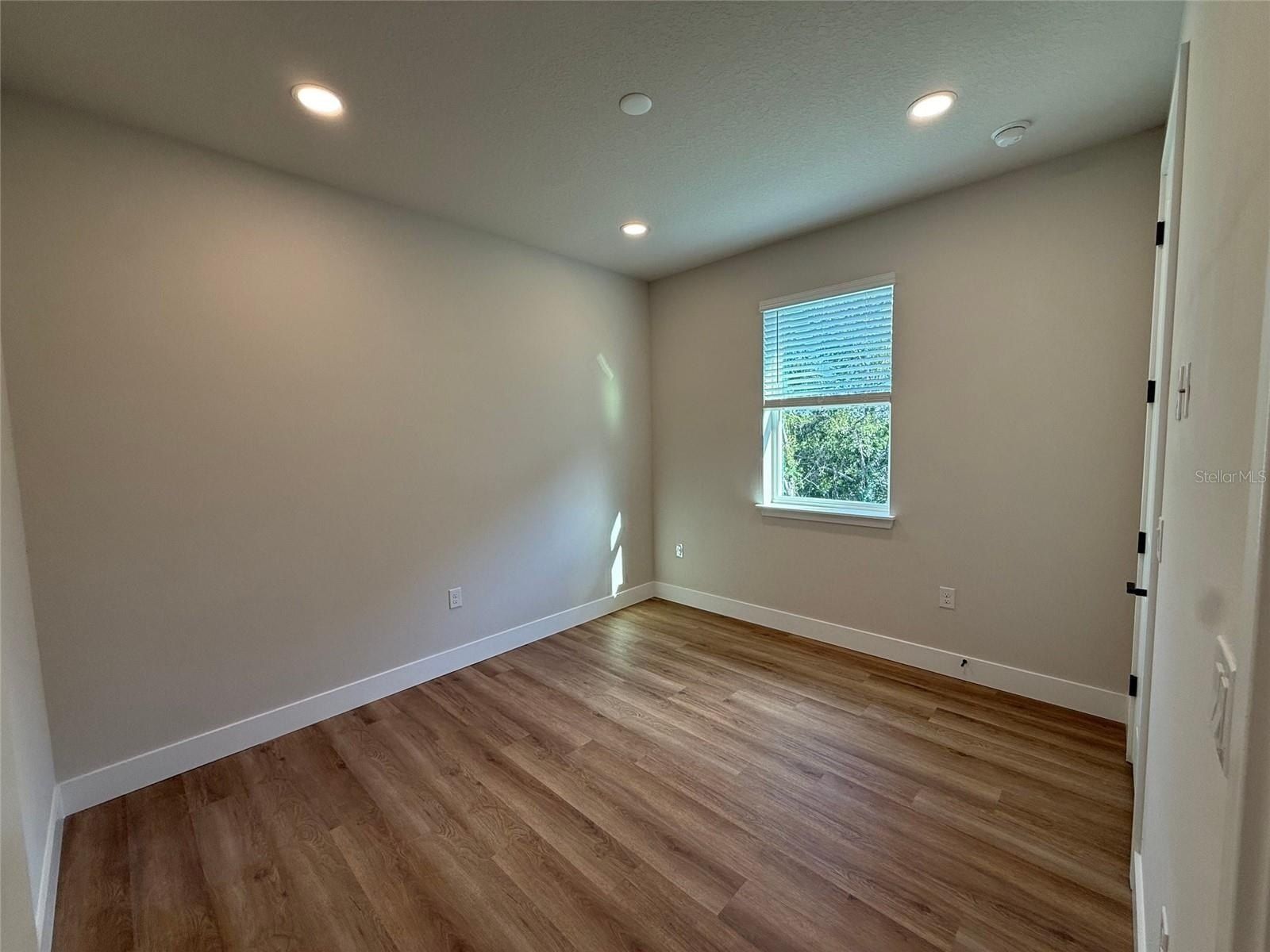 8590 Blackberry Avenue. Orlando, FL 32825