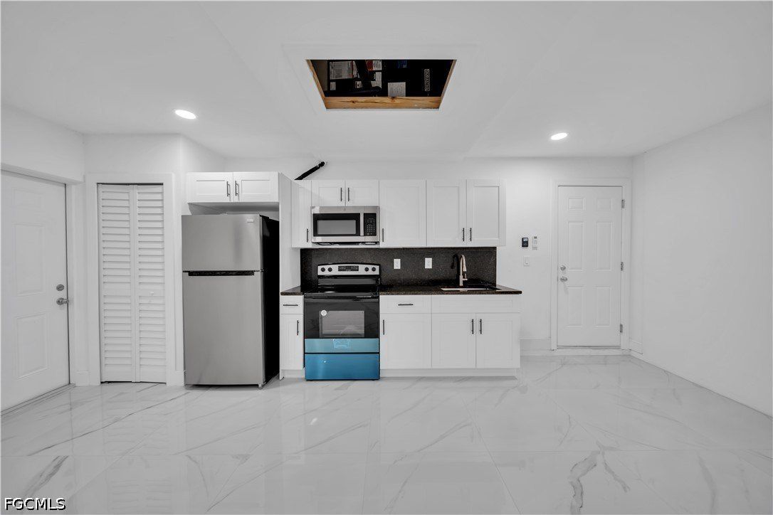 1061 Butler Street E. Lehigh Acres, FL 33974