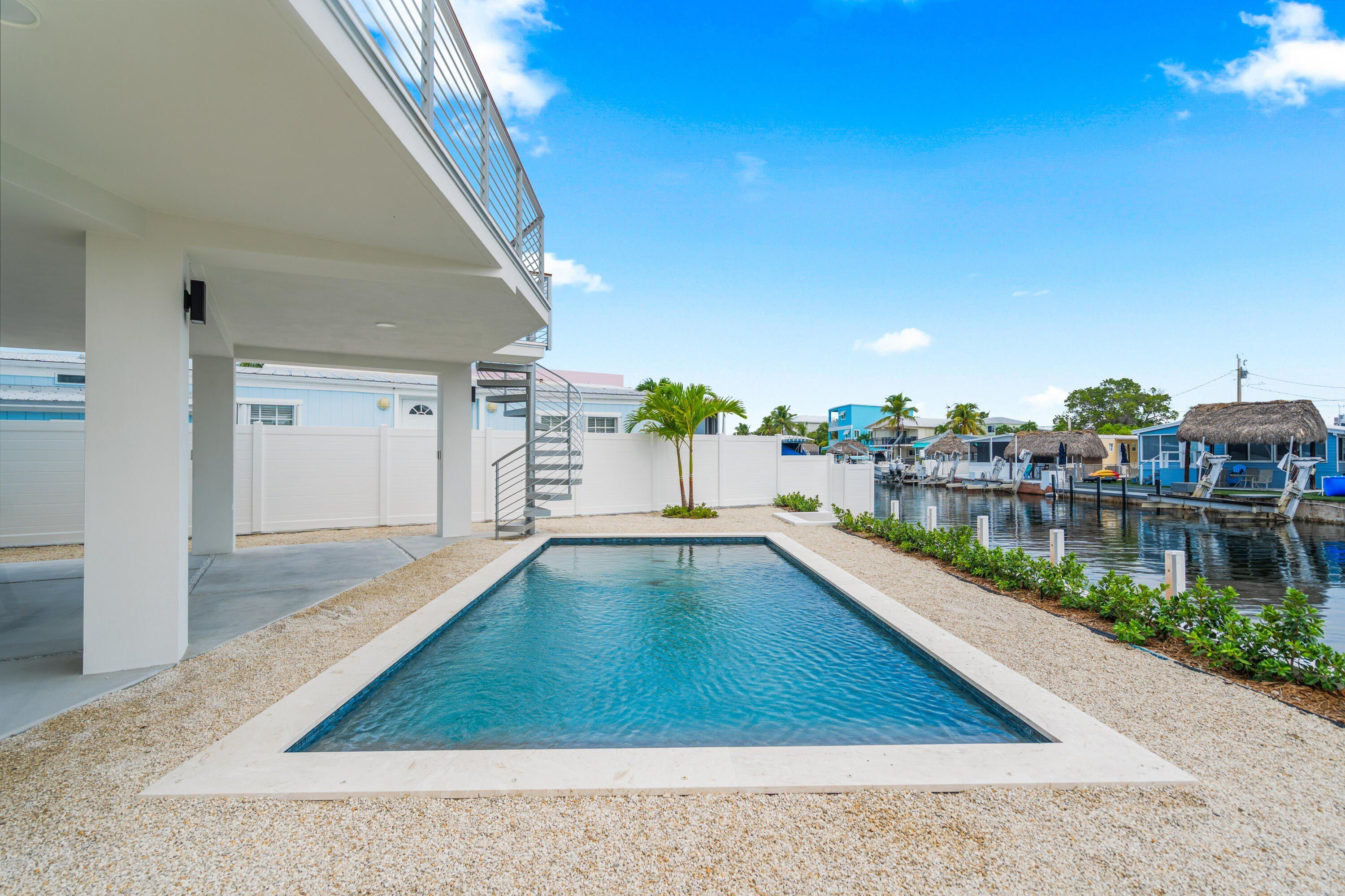 108 Ellington Court. Tavernier, FL 33070