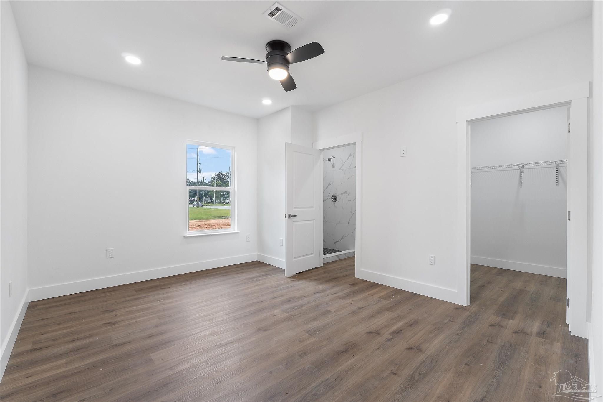 2712 Copter Rd. Pensacola, FL 32514