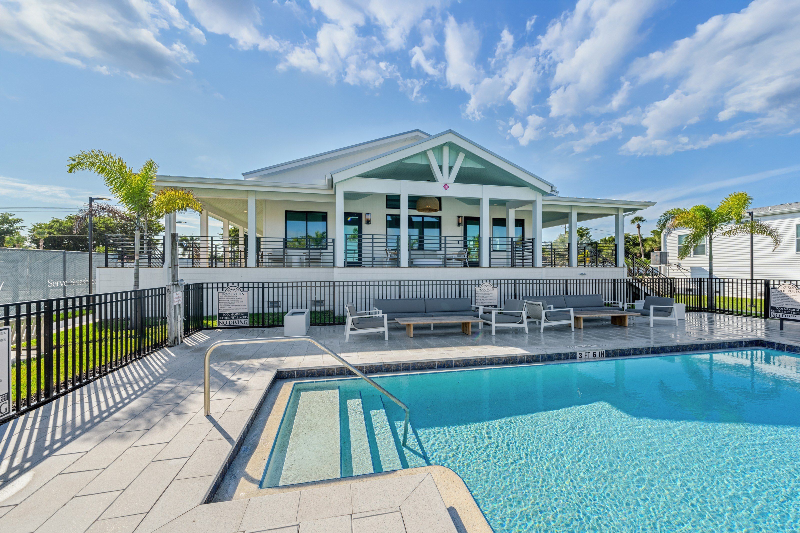 12562 Coconut Dr. Fort Myers, FL 33908