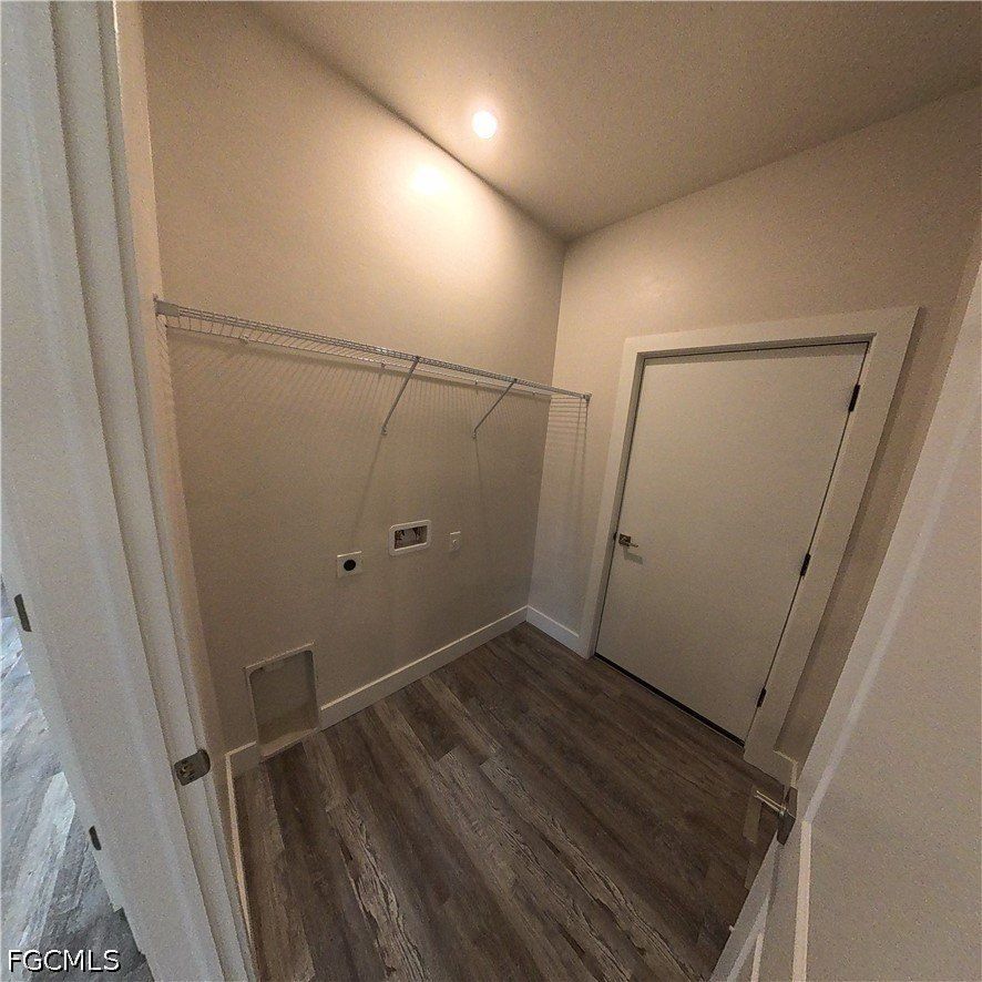 173 Blakely Avenue S. Lehigh Acres, FL 33974