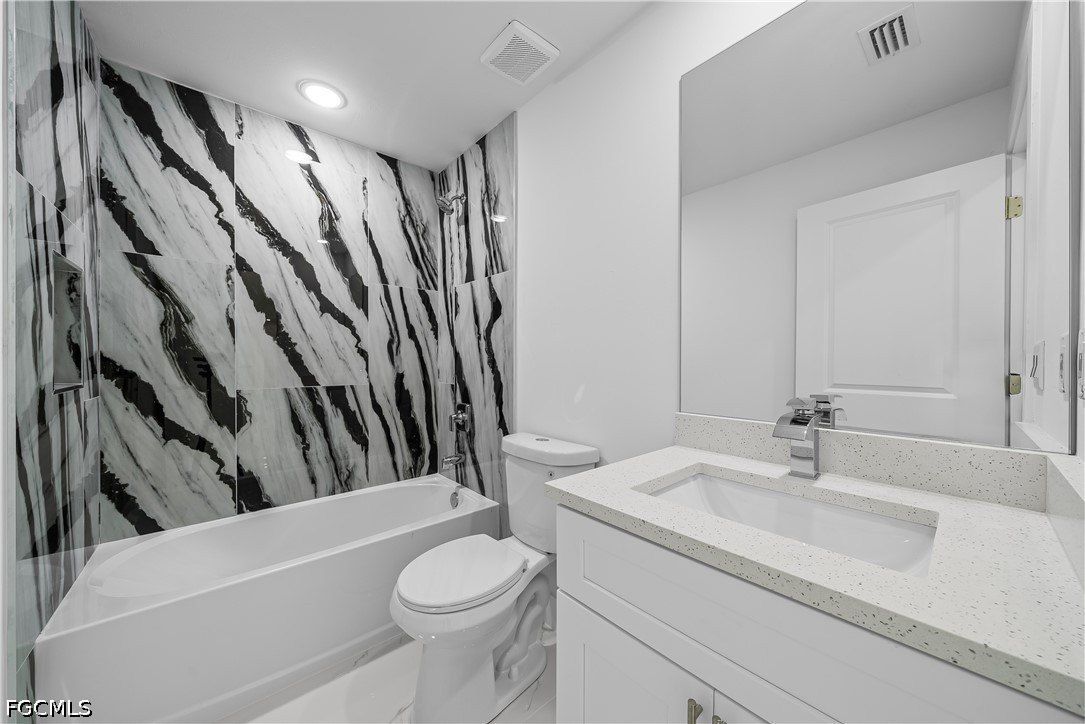 6018 Paula Avenue N. Lehigh Acres, FL 33971
