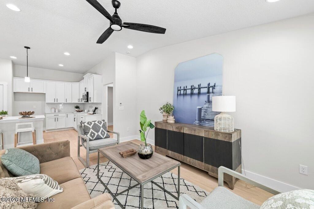 12351 Tiny Drive. Jacksonville, FL 32218