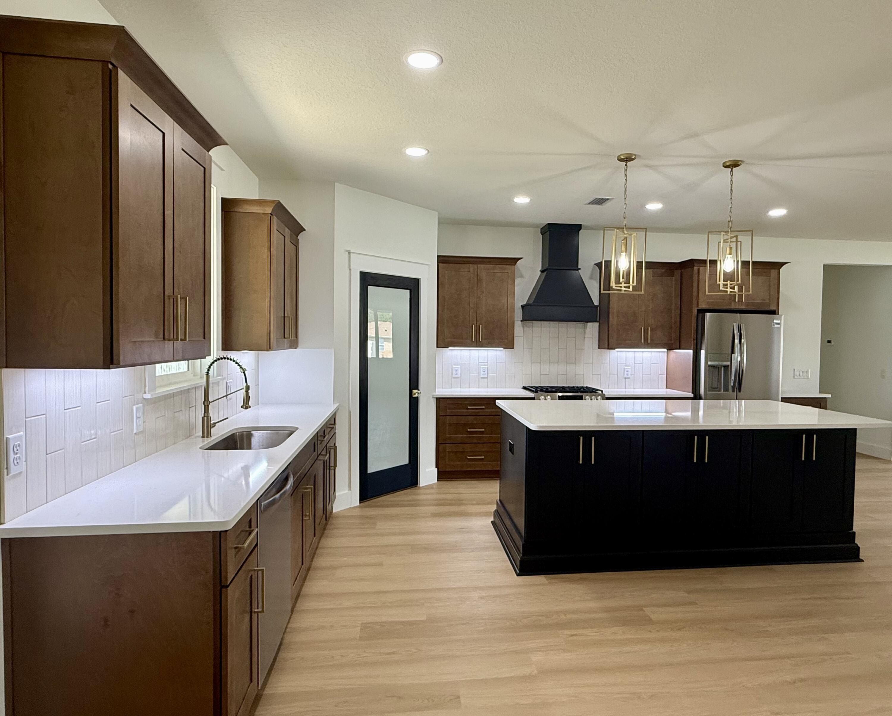 7977 Williams Creek Drive. Navarre, FL 32566