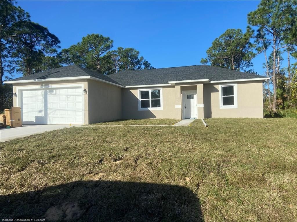 319 Citroen Drive. Sebring, FL 33872