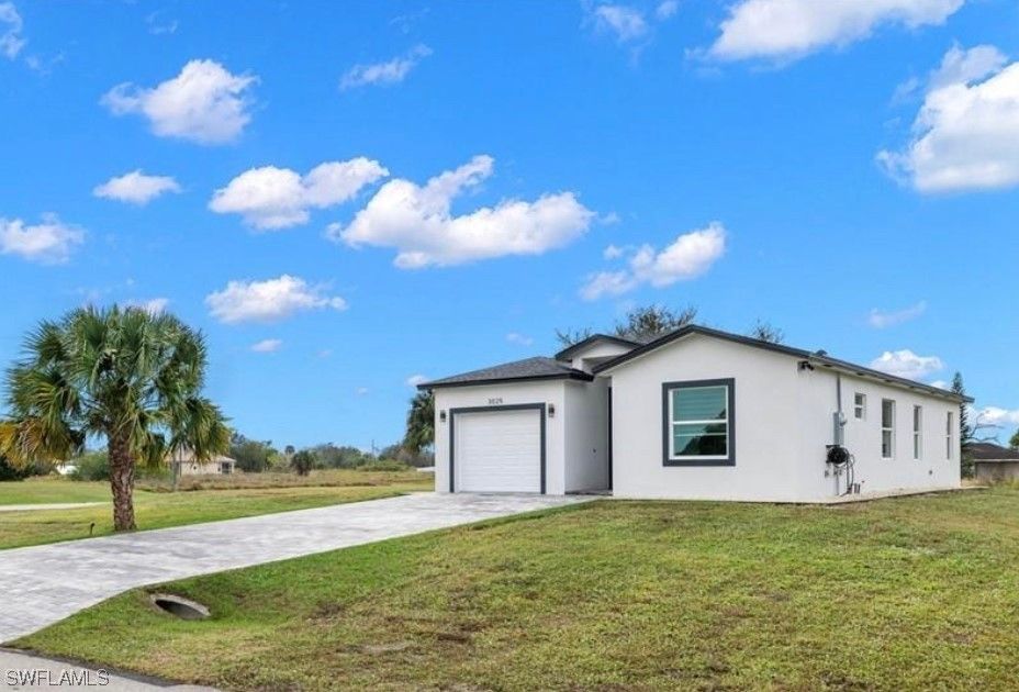 3025 Marlin Circle. Labelle, FL 33935