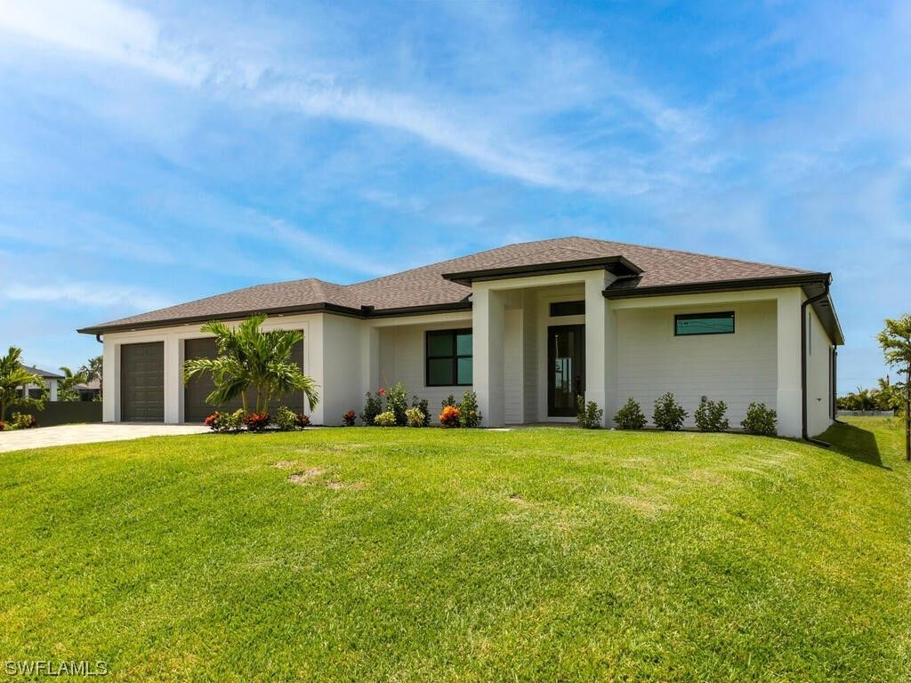 1028 Nw 35Th Avenue. Cape Coral, FL 33993