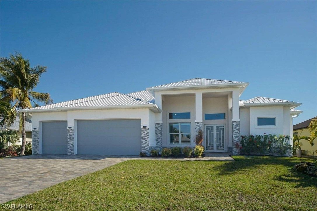 4307 Sw 20Th Avenue. Cape Coral, FL 33914