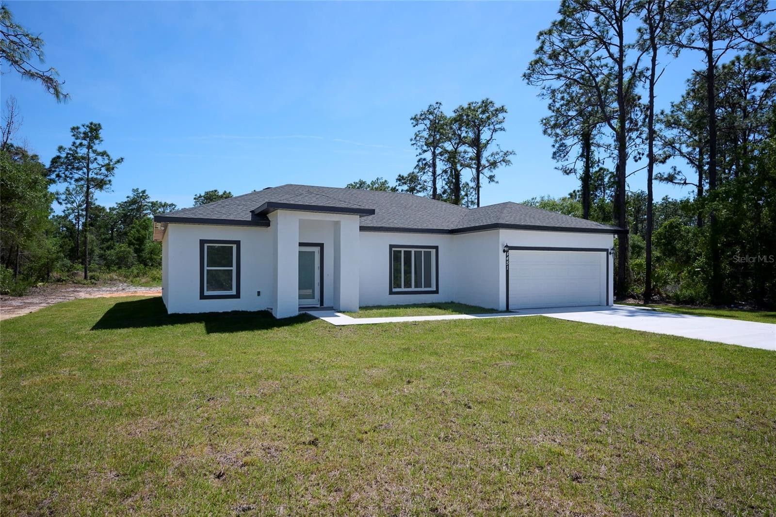 4451 Gardenia Drive. Indian Lake Estates, FL 33855