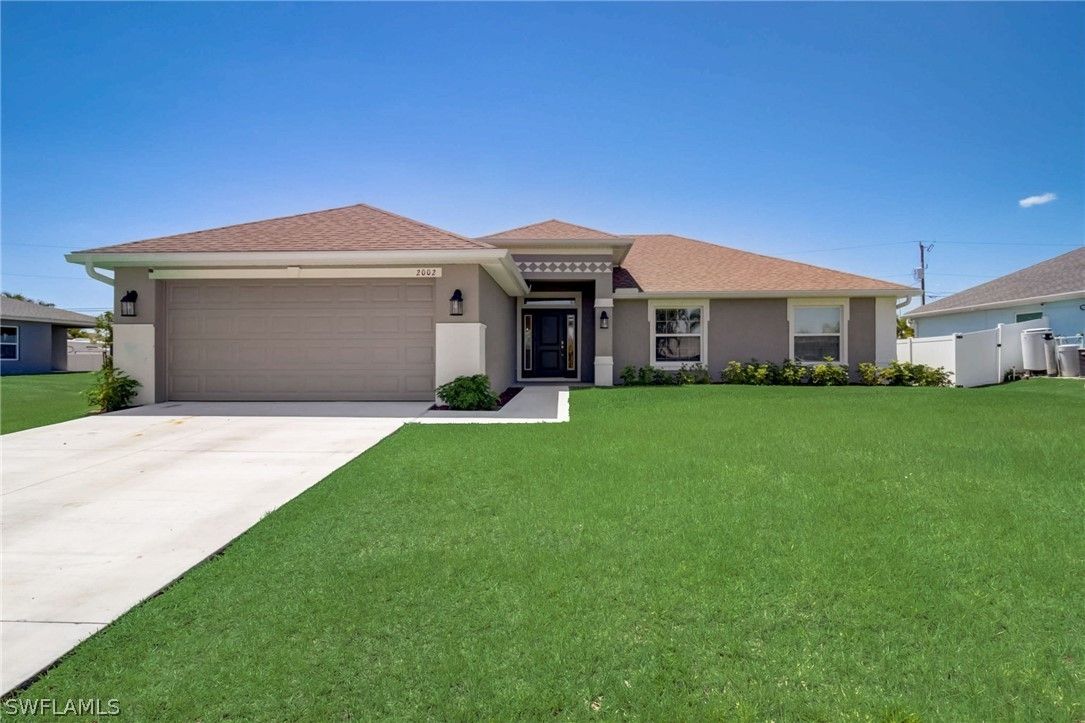 2002 Ne 14Th Terrace. Cape Coral, FL 33909