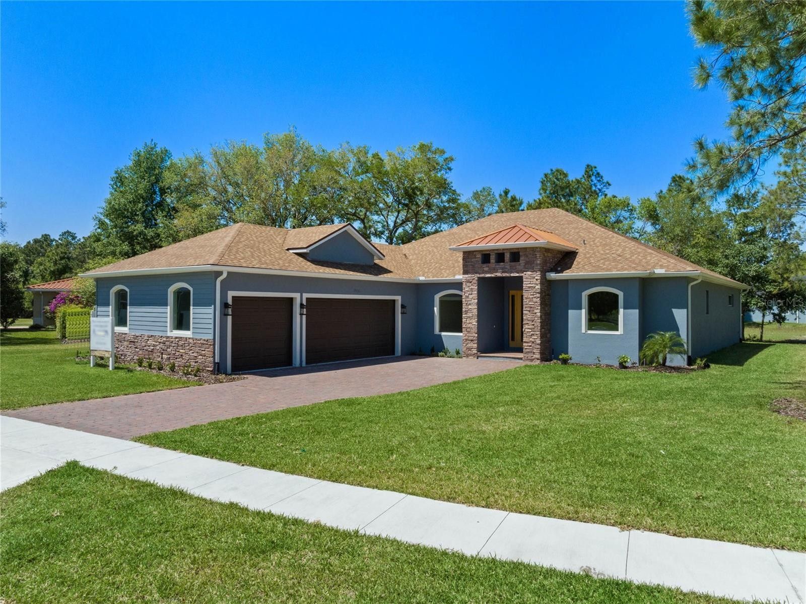 7166 Oak Glen Trail. Saint Cloud, FL 34773