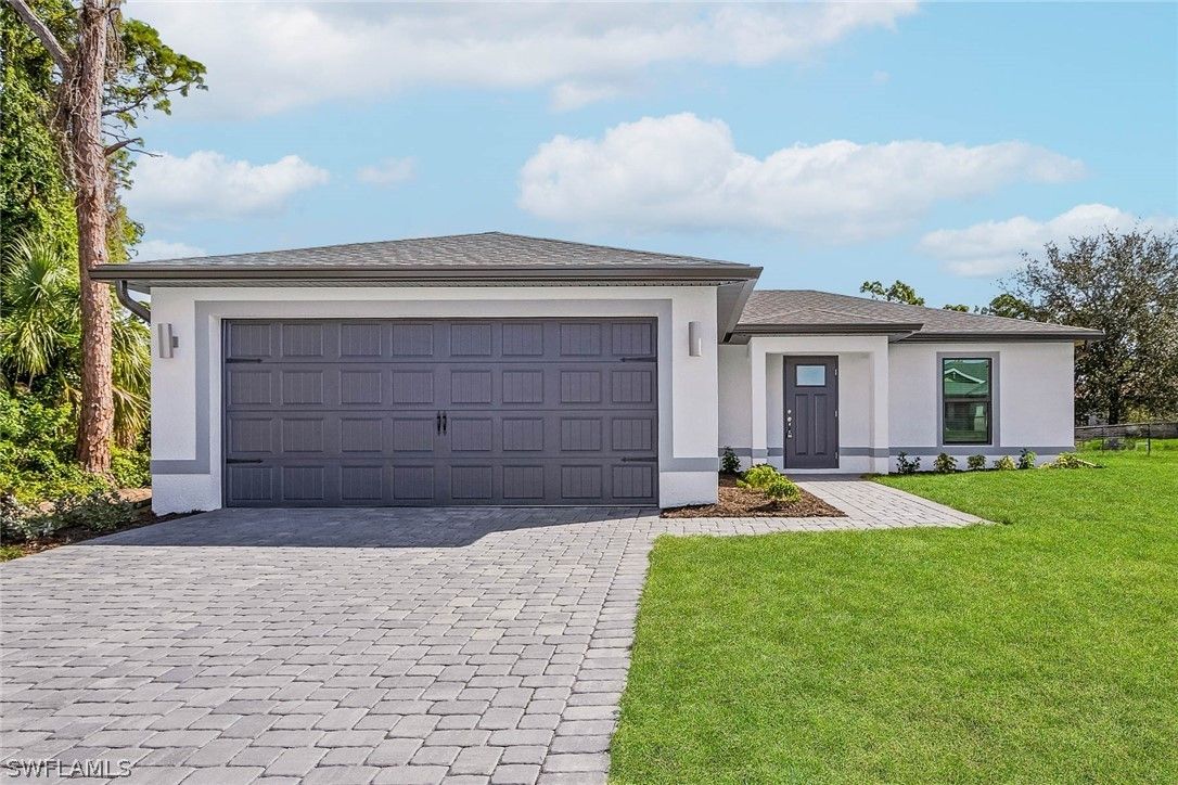 884 Winwood Circle. Fort Myers, FL 33913