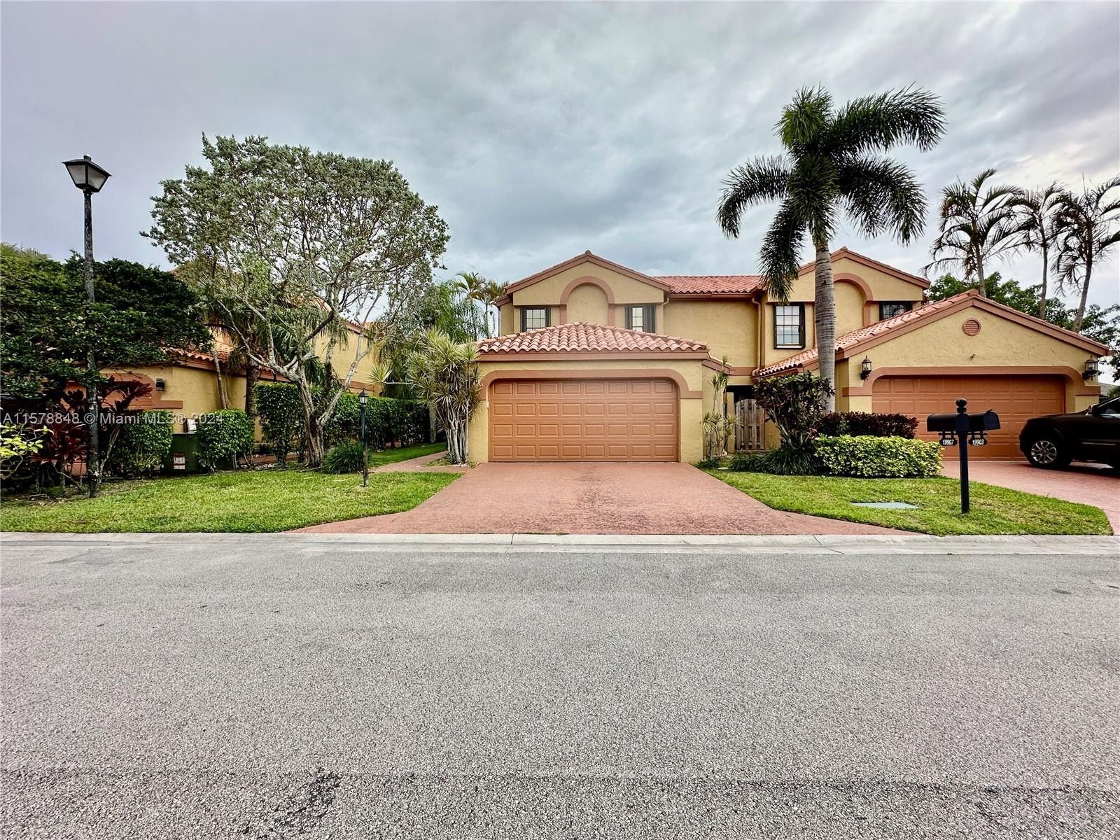 19907 Villa Lante Pl. Boca Raton, FL 33434