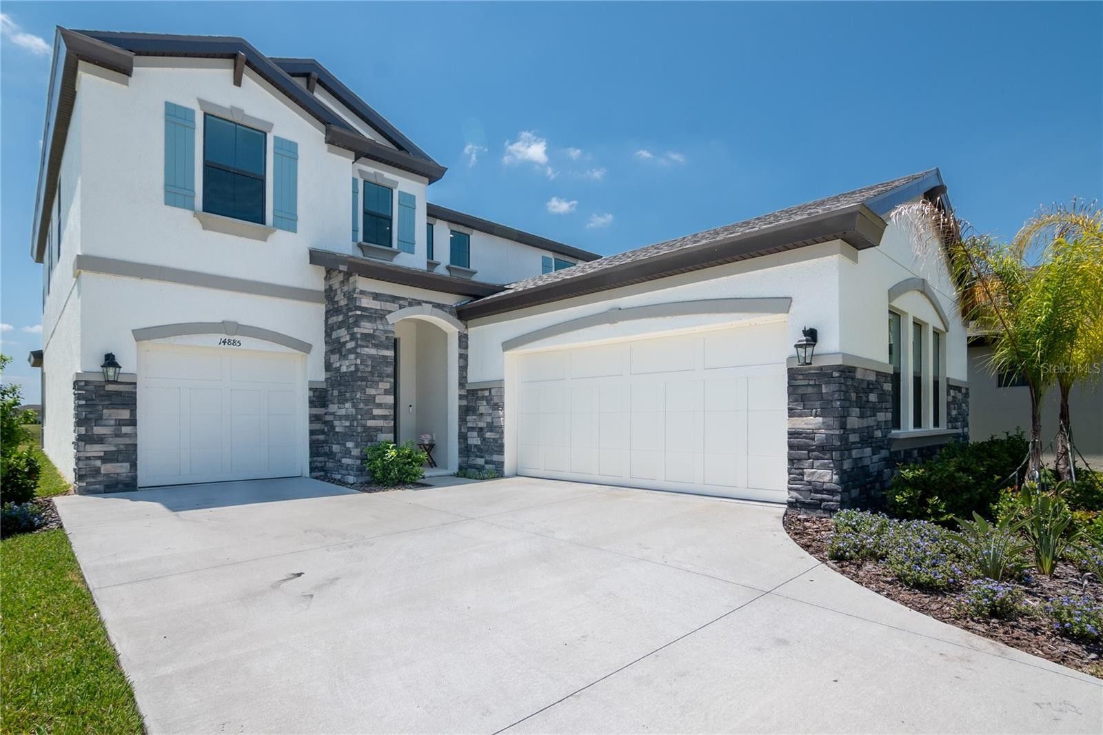 14885 Paddock Pond Avenue. Lithia, FL 33547