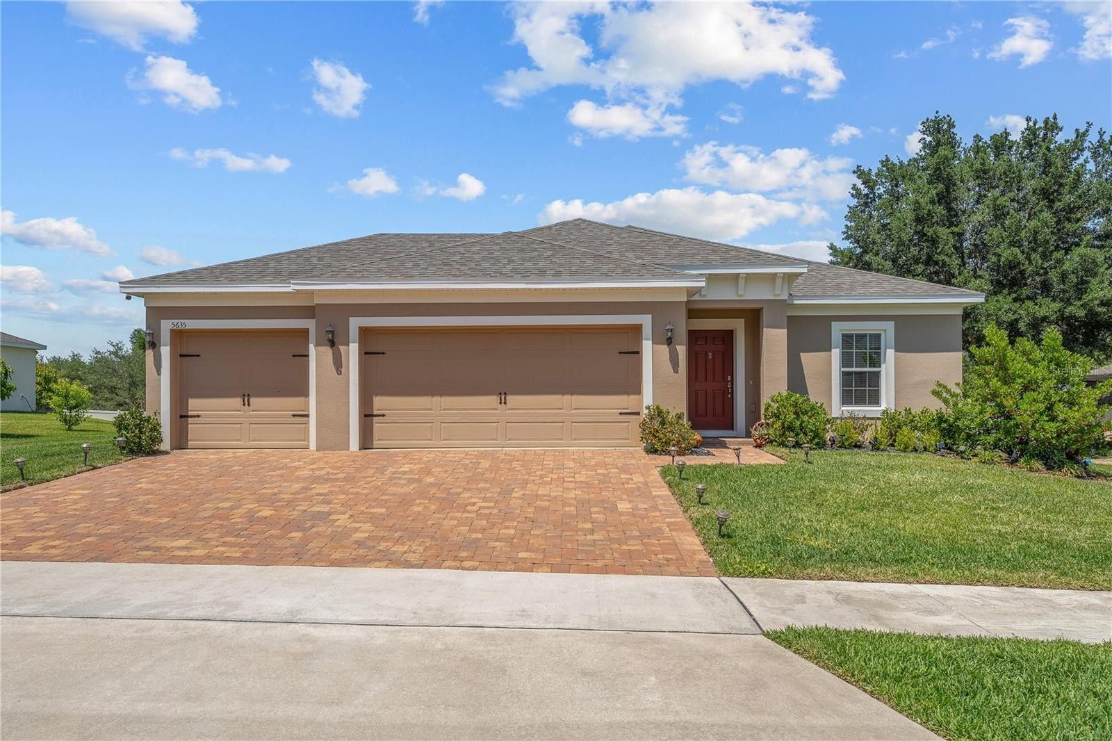 5635 Windsong Oak Drive. Leesburg, FL 34748