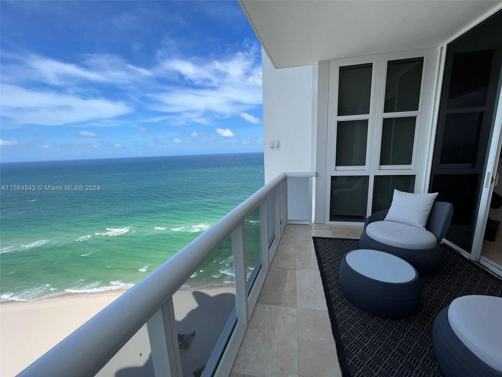 18201 Collins Ave. Sunny Isles Beach, FL 33160